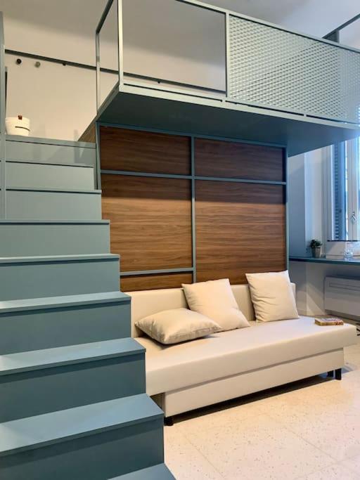 Lovely Studio Flat In Bocconi Милан Экстерьер фото